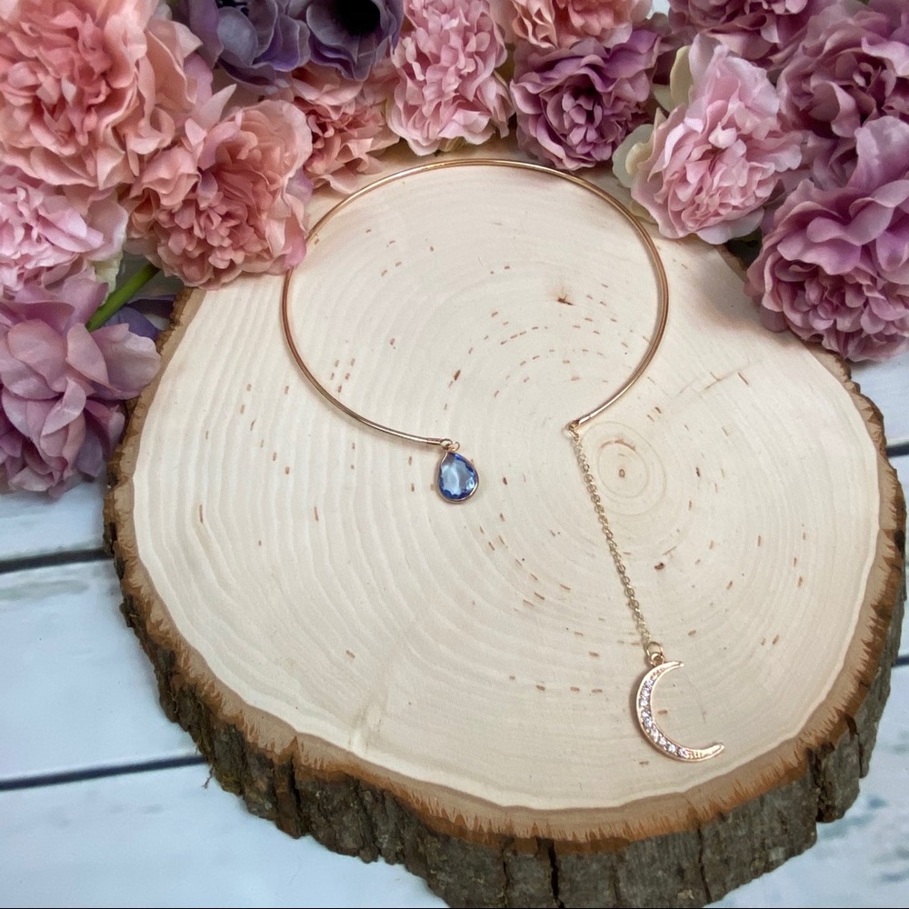 Beautiful Crystal Moon and Aquamarine Gold Choker Necklace - Picture 5 of 13